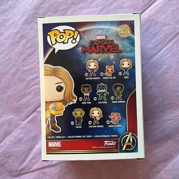 Captain Marvel glow in dark bobble head !!! - Picture 3 of 4